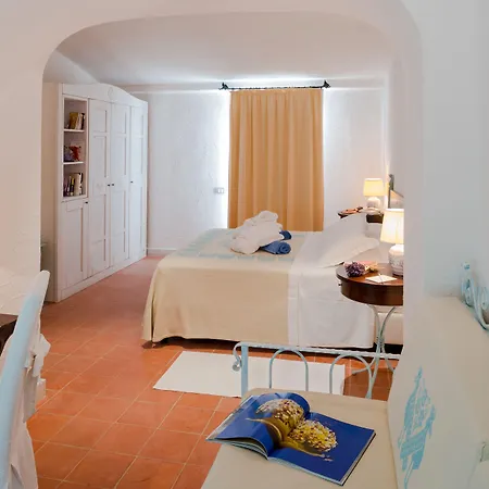 Hotel Luci Di La Muntagna 4*