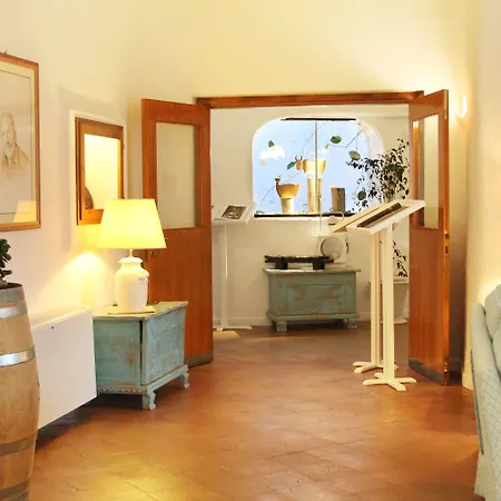 Luci Di La Muntagna Hotel 4*