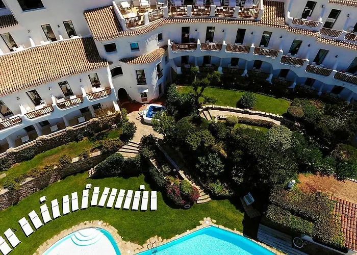 Luci Di La Muntagna Hotel 4*
