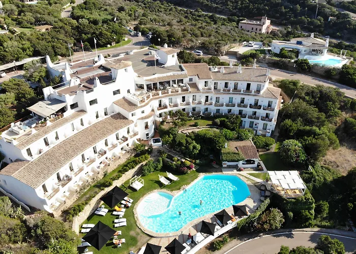 Luci Di La Muntagna 4* Porto Cervo
