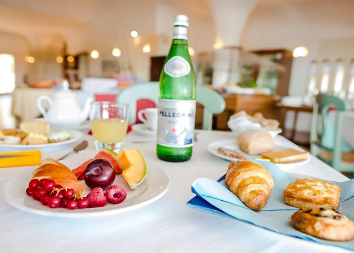 Luci Di La Muntagna Hotel 4*